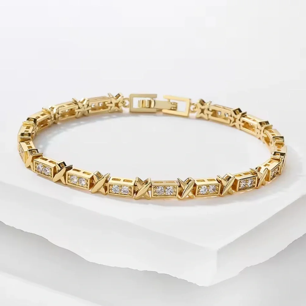 🔥 NEW | 18K Gold Plated Bracelet with with Cubic Zirconia 💎 - Picture 1 of 5